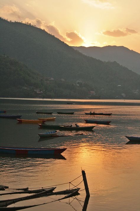 Pokhara Nature, Pokhara Aesthetic, Nepal Snap, Holiday Snaps, Sky Photography Nature, Hd Cool Wallpapers, Nepal Travel, Dress Idea, Scenery Nature