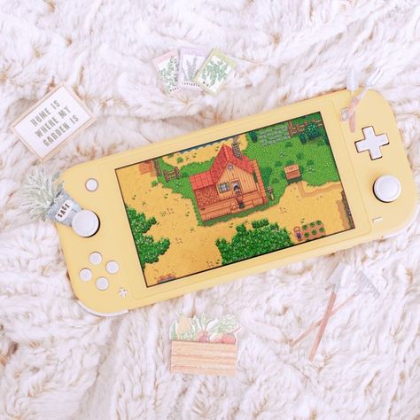 Kawaii, Yellow Nintendo Switch, Nintendo Lite, Cozy Gaming, Yellow Case, Nintendo Switch Case, College Success, Aesthetic Yellow, Nintendo Switch Lite