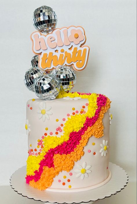 50th Birthday Cake 70s Theme, Cute Trendy Birthday Cakes, Retro 18th Birthday Party, 70s Themed Birthday Cake Ideas, 90s Inspired Birthday Cake, 70s Theme Bday Cake, Groovy Sweet 16 Party Ideas, 70s Style Birthday Cake, 70s Theme 30th Birthday