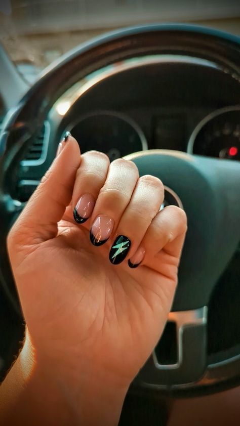 Birthday Nails Western, Almond Nails Western Designs, Short Almond Western Nails, Western Nail Designs Simple, Western Almond Nails Designs, Almond Shape Western Nails, Black Green White Nails, Punchy Nail Designs, Almond Shaped Western Nails