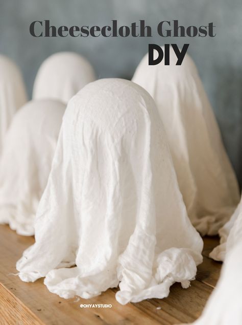 How to make cheesecloth ghosts! Cheesecloth Ghost Diy, How To Make Ghosts, Diy Ghost Decoration, Ghost Tutorial, Diy Halloween Ghosts, Cheesecloth Ghost, Floating Ghosts, Ghost Crafts, Ghost Pillow