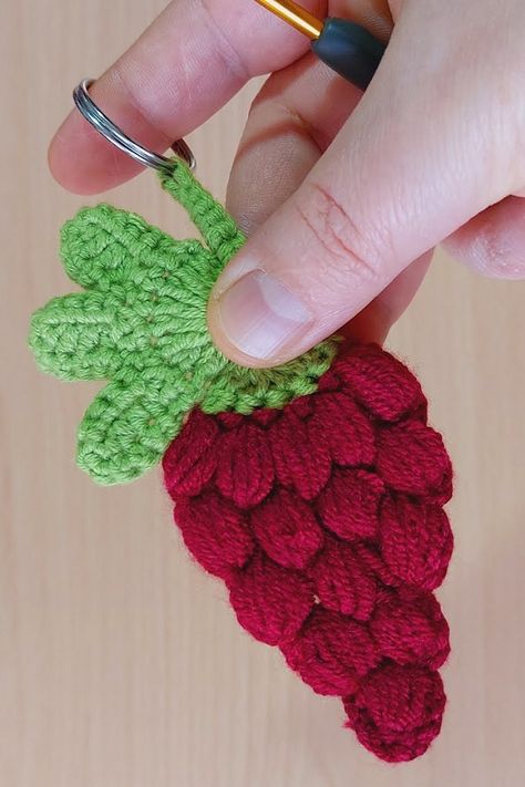 Crochet Grapes Chain – Tutorials & More Amigurumi Patterns, Couture, Grapes Crochet Free Pattern, Grape Crochet Pattern Free, Grape Crochet, Crochet Grapes, Potholder Patterns, Crochet Pillow Pattern, Crochet Pillow