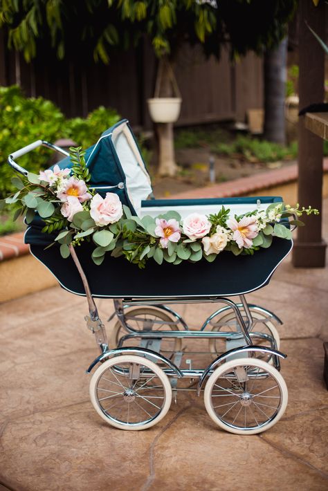 Baby Carriage With Flowers, January Baby Shower, Girl Strollers, Baby Shower Spring, Vintage Stroller, Paris Market, January Baby, Warehouse Loft, Baby Trolley