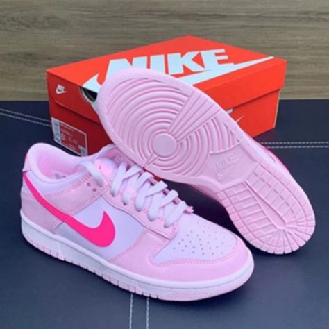 Model:Sb Dunk Low H9765-600 Material:Leather Color:Pink Categories :Women Brand New-100% Authentic Original Box, No Wear And Blemish Low Dunks Outfit, Nike Dunk Low Triple Pink, Pink Dunks, Nike Low Dunk, Nike Low Dunks, Nike Dunks Low, Pretty Sneakers, Dunks Outfit, Pink Nike Shoes
