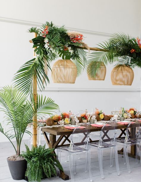 Safari Themed 1st Birthday, Havana Nights Party, Tropical Theme Party, Tropical Glam, Themed 1st Birthday, Luau Theme Party, Fiesta Tropical, Luau Theme, Palm Beach Wedding