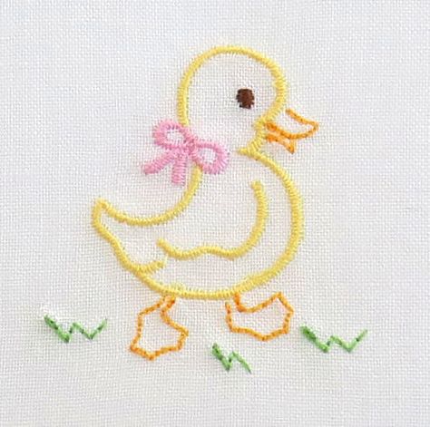 Little Outline Duck - 2 Sizes! Duck Hand Embroidery, Hand Embroidery Outline Designs, Embroidery Duck Patterns, Duck Embroidery Design, Duck Embroidery Pattern, Back Stitch Embroidery Design, Embroidery Outline Designs, Baby Embroidery Patterns, Kids Embroidery Designs