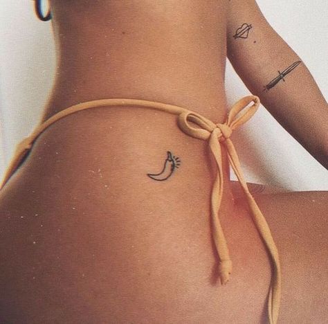 Tattoo Inspiration, Spicy Tattoo Ideas, Que Sera Sera Tattoo, Tigh Tattoo, Petit Tattoo, Dibujos Tattoo, Handpoke Tattoo, Shape Tattoo, Inspiration Tattoos