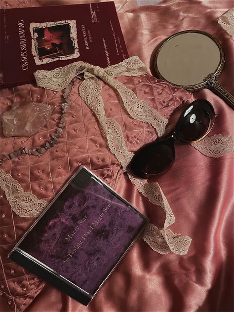 Lana Del Rey, Love Witch Aesthetic Pink, Purple Pink Red Aesthetic, Vampire Pink Aesthetic, Pink Ladies Aesthetic, Purple Lovecore, Whimsigoth Pink, Pink Whimsigoth, Pastel Whimsigoth