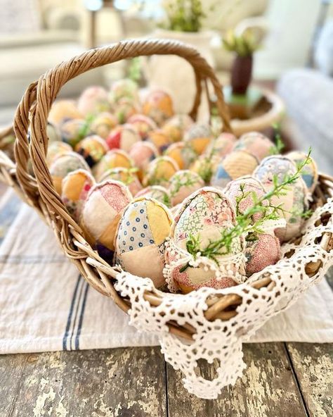 Cloth Easter Eggs, Diy Easter Gifts For Kids, Easter Decorations Mantle, Quilted Easter Eggs, Old Quilts Repurposed Ideas, Homestead Market, Vintage Spring Aesthetic, Fabric Easter Eggs, Vintage Spring Decor