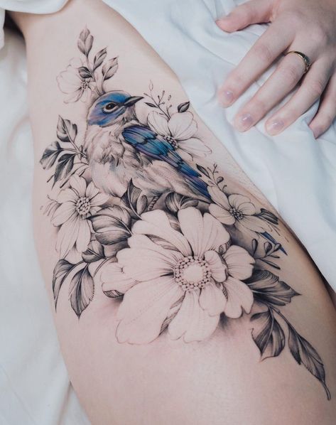 Ramón on Twitter: "Tritoan Ly > Unnamed #tattoo #ink #art… " Tattoo Inspiration, Rosen Tattoo Frau, Bluebird Tattoo, Hip Tattoos Women, Inspiration Tattoos, Shoulder Tattoos For Women, Tattoo Desings, Bird Tattoo, Badass Tattoos
