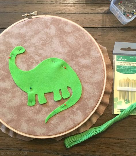 Dinosaur Hand Embroidery Pattern, Felt Embroidery Hoop, Dinosaur Embroidery Pattern, Embroidery Dinosaur, Dinosaur Felt, Dinosaur Embroidery, Whimsical Creatures, Kids Embroidery, Needle Cushion