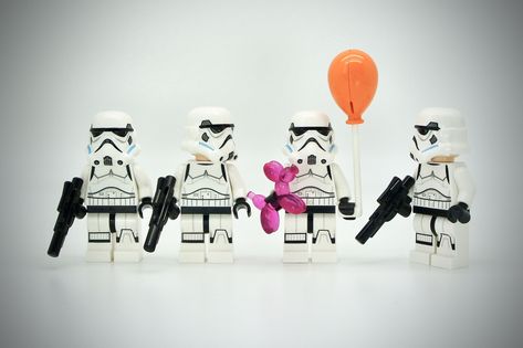 Happy Birthday Star, Star Wars Happy Birthday, Lego Star Wars Birthday, Lego Scenes, Birthday Star Wars, Lego Stormtrooper, Storm Troopers, Star Wars Quotes, Lego Photo