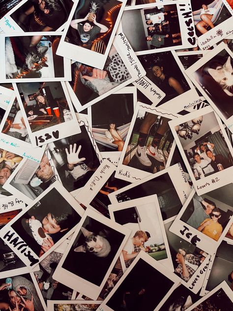 Polaroid Picture Collage, Scattered Polaroids Aesthetic, Vintage Aesthetic Polaroid, Photography Aesthetic Polaroid, New Memories Aesthetic, Pictures Of Polaroids, Vision Board Polaroid, Printed Photos Aesthetic, Polaroid Collage Aesthetic