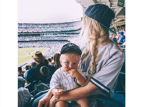 Kids Goals, Future Mommy, Moms Goals, Barefoot Blonde, Mommy Goals, Foto Baby, Future Mom, Cute Family, Family Goals