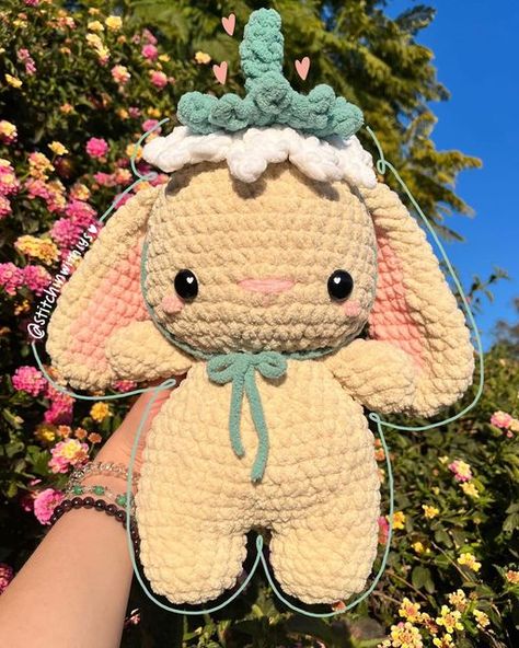 ✨alyssa’s crochet shop✨ on Instagram: "🌸 flower bunny 🌸 happy monday 🌞 , meet petunia! 🐰🌷this was an adorable pattern test for @wai.crochets 🧶 it’s the perfect plushie for spring!!! 💐 super easy to follow and the results just too cute 💓💞💖 make sure to keep an eye out for its release 💌 customs will be opening during this week, more information to come 🙈🧚🏼✨ pattern: @wai.crochets 🤍🌼 🏷: #crochetbunny #bunny #crocheter #crochetersofinstagram #crocheting #pink #crochetinspiration #cr Amigurumi Patterns, Strawberry Bunny Crochet Pattern, Crochet Flower Animal, Crochet Flower Plushies, Crochet Bunny Stuffed Animal, Crochet Pink Plushies, Crochet Plushies Bunny, Spring Crochet Plushies, Strawberry Bunny Crochet