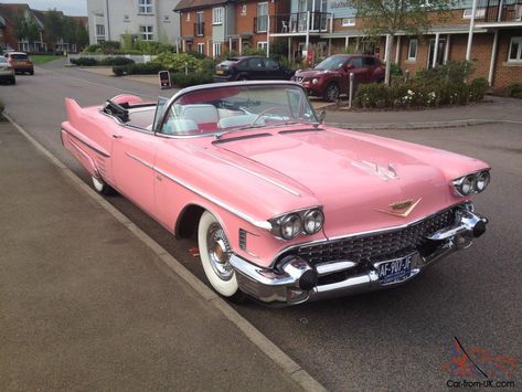 Limousin, Car Color Ideas, 1959 Cadillac, Mercedes Benz S, Old Vintage Cars, Audi R8 V10, Pink Cadillac, Cadillac Fleetwood, Bmw I8