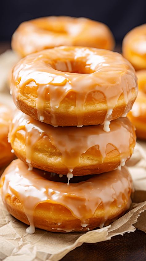 Maple Donuts Recipe, Donat Glaze, Fall Donuts, Maple Donuts, Glazed Donuts, Baked Donut Recipes, Glazed Doughnuts, Donut Recipe, Fried Dough