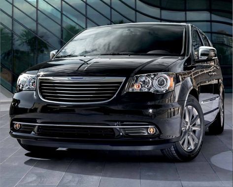 The 2015 Award Winning #Chrysler Town and Country جنيه مصري, Best Family Cars, 2017 Cars, Chrysler Jeep, Chrysler Town And Country, Jeep Cars, Chrysler 300, Car Posters, Family Car