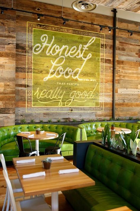 Regional, Vegan Restaurant Aesthetic, Healthy Food Restaurant Design, Vegan Restaurant Design, Healthy Restaurant Design, Kale Cesar, Kale Cesar Salad, Healthy Food Restaurant, Rv Food