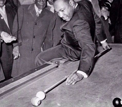 MLK PLAYING POOL IN 1966...he would often stop by local clubs and pool halls to speak with men about the movement's purpose and mission. Often the men would join. He always had the dream insight. Louis Farrakhan, Playing Pool, Photos Rares, Pool Hall, Dr Martins, Dr Martin Luther King Jr, Photo Star, Mlk Jr, Dr Martin Luther King