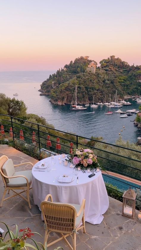 Display Candles, Portofino Italy, Private Dinner, Italian Aesthetic, Perfect Sunset, Summer Italy, Travel Content, Italy Summer, Italy Holidays