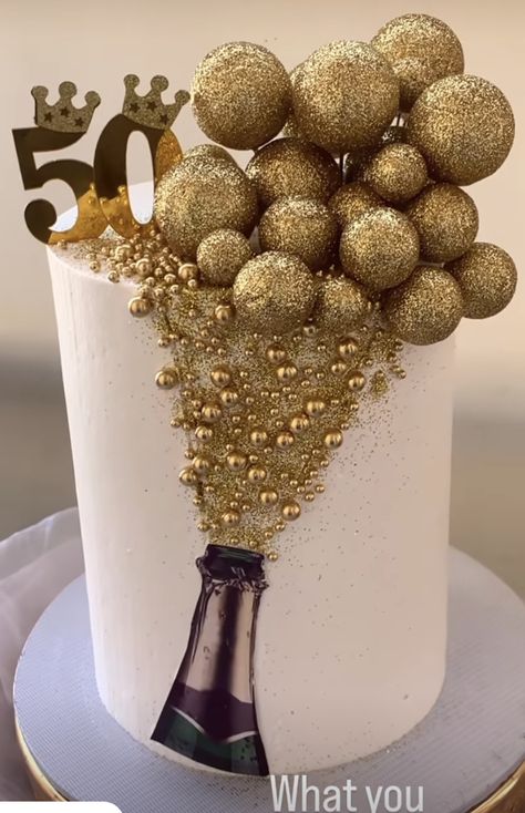 50th Birthday Celebration Ideas, 50th Birthday Cake For Women, 50th Birthday Party Themes, 50th Birthday Themes, Modern Birthday Cakes, Surprise 50th Birthday Party, 50th Birthday Women, 40th Birthday Party Decorations, Moms 50th Birthday