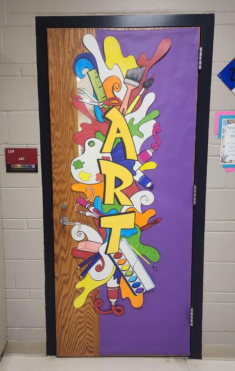 Science Exhibition Board Decoration, High School Art Classroom Design, Art Classroom Door Ideas, 8th Grade Classroom Decor, Art Class Decorations, Zen Classroom, Art Classroom Door, Art Classroom Organization, Art Room Doors