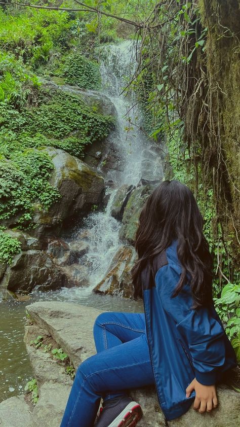 Photo Poses In Waterfalls, Photos Near Waterfall, Pose Near Waterfall, Water Fall Poses, Nature Posing Ideas, Outfits For Waterfalls, Poses At Waterfalls, Poses With Waterfall, Waterfall Photography Ideas