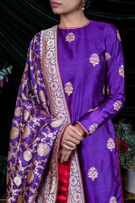 Silk Kurti Designs, Silk Kurti, Traditional Indian Outfits, Silk Kurta, Kurti Designs Party Wear, Kurta Designs Women, Silk Suit, Dress Indian Style, Royal Purple