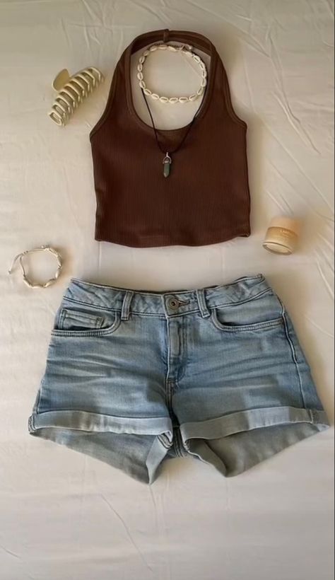 Alt Summer Outfits, Outer Banks Outfits, Surfergirl Style, Outfits Casual Summer, Summer Outfits Casual, Summer Outfits Aesthetic, Florida Outfits, Beachy Outfits, Hawaii Outfits