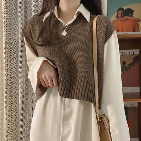 Brown Aesthetic Outfit, Winter Outfits Aesthetic, Winter Outfits For School, Outfit Korean, Trendy Outfits Winter, Outfits Korean, Trendy Winter, Brown Outfit, Cute Outfits For School