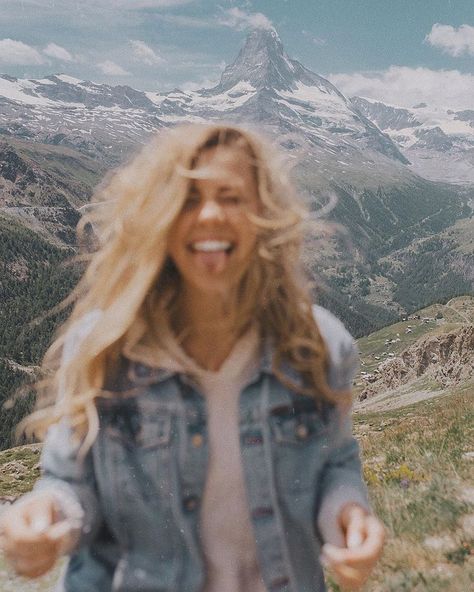 #smile #denim #mountains Adventure Aesthetic, Granola Girl, Photo Op, Foto Pose, Beautiful Mountains, Inspirational Pictures, Photography Inspo, Picture Perfect, Photo Inspiration