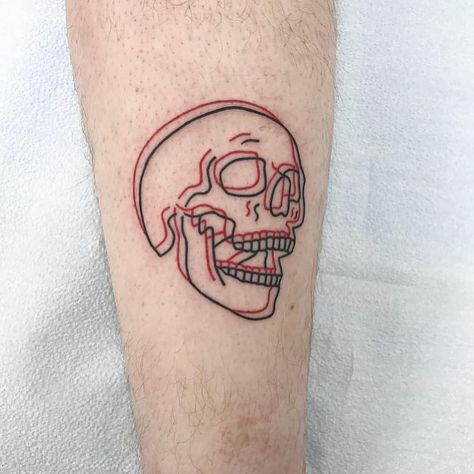 Anaglyph black and red skull - Tattoogrid.net Tattoo Crane, Small Skull Tattoo, Tattoo Fairy, Bestfriend Tattoos, Dragons Tattoo, Petit Tattoo, Tattoo Trend, Tato Lengan, Shape Tattoo