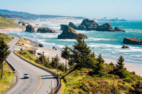 Oregon Dunes, Oregon Road Trip, Scenic Road Trip, Red River Gorge, Road Trip Routes, Beautiful Roads, Scenic Roads, States In America, Pacific Coast Highway