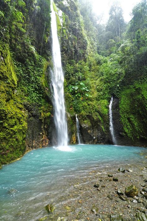 Air-Terjun-Dua-Warna Nature, Travel Blog Ideas, North Sumatra, Air Mancur, Famous Waterfalls, Earth Pictures, Air Terjun, Countries In The World, Blog Ideas