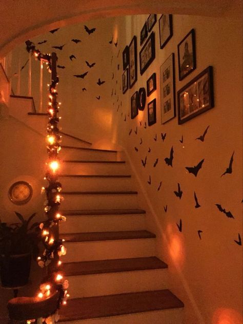 Aesthetic Halloween Decorations Diy, Coat Rack Halloween Decor, Halloween Decorations Indoor Inspiration, Halloween Stairwell Decor, Halloween House Astethic, Halloween Aesthetic House Decor, Cute Fall House Decor, Fall Decor Around Kitchen Window, Interior Design Halloween