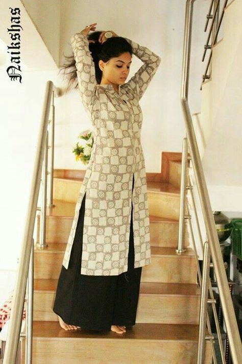 Kurti palzoo Couture, Printed Plazo With Kurti, Plazo With Kurti, Elegant Kurti, Kurti With Palazzo, Kurta Patterns, Salwar Pattern, Churidar Designs, Salwar Designs