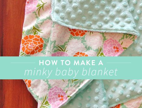 Couture, Minky Baby Blanket Diy, Easy Sewing Projects For Beginners, Minky Quilt, Group Text, First Sewing Projects, Diy Baby Blanket, Baby Sewing Projects, Blanket Diy