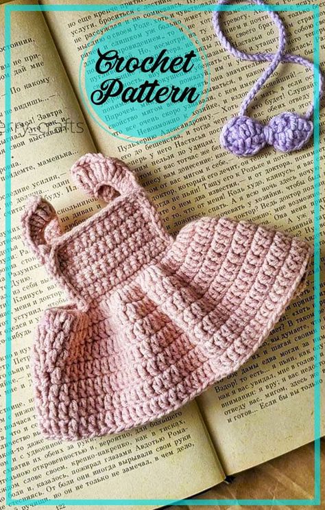 Amigurumi Patterns, Crochet Doll Clothes Free Pattern, Crochet Doll Clothes Patterns, Crochet Doll Dress, Crochet Baby Toys, Kawaii Crochet, Crochet Girls, Crochet Doll Clothes, Crochet Doll Pattern