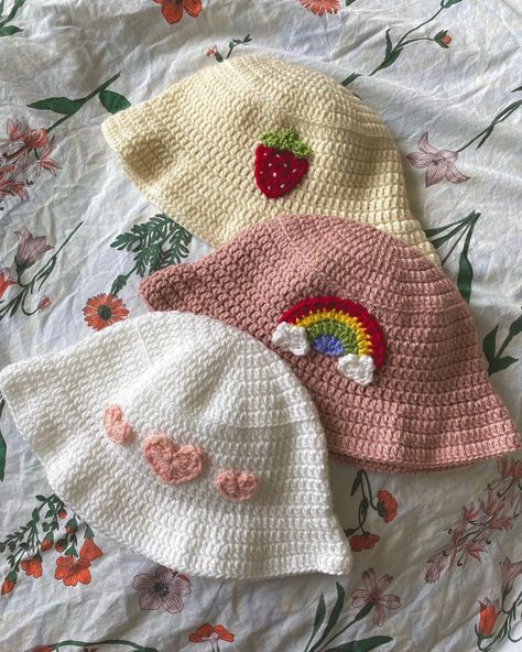 Crochet Hat For Baby Girl, Cute Crochet Hat Ideas, Crochet Ideas For Babies, Hat Crochet Ideas, Cute Hat Crochet, Chroching Ideas Pattern, Crochet Cute Hat, Chroching Ideas, Bucket Hats Crochet