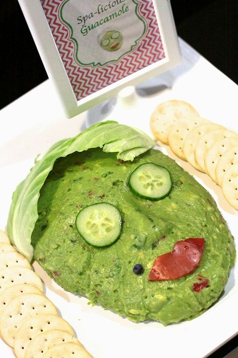 Spa theme for hosting a facial or spa party - "spa-licious" guacamole dip, how cute is that! "Like" my FB page at Surshae @Arbonne Independent Consultant. Consultant ID 21565488 Spa Theme Food Ideas, Spa Day Charcuterie Board, Spa Party Snacks, Spa Birthday Party Food, Spa Theme Party, Spa Themed Party, Wellness Party, Spa Night Party, Spa Party Foods