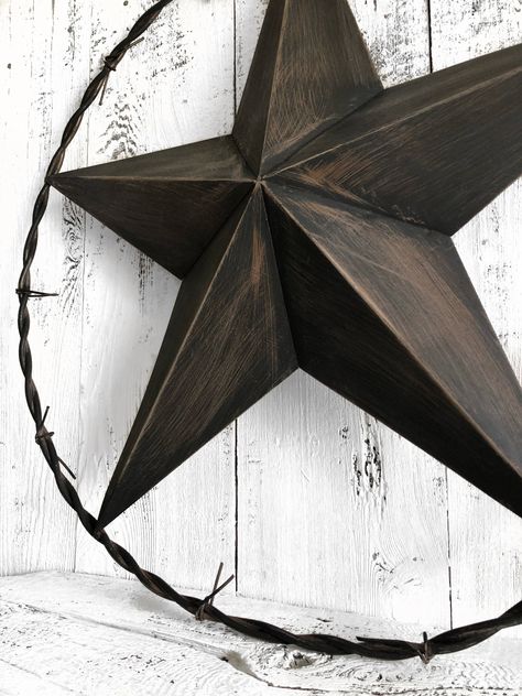 Wooden Pallet Projects, Texas Star Decor, Metal Stars Decor, Barn Star Decor, London Alley, Barb Wire, Metal Star, Morro Bay, Texas Star