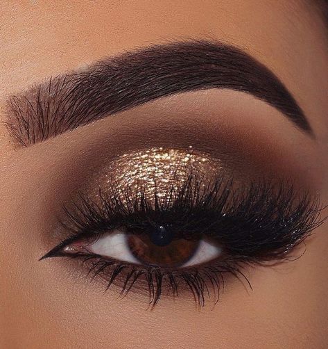 Eye Makeup For Night Wedding, Bridesmaids Makeup Smokey Eye, Goldish Eye Makeup, Gold Smoky Eyeshadow Tutorial, Brown Smokey Eye With Gold Shimmer, Makeup Looks Dark Eyeshadow, Smokey Eye With Gold Makeup, Bronze Glitter Eye Makeup, Brown Smokey Eye Glitter