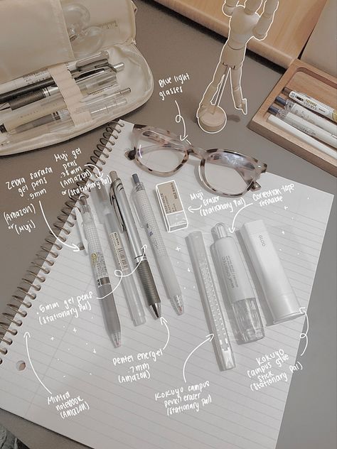 Popular pens Desk Organization For School, Aesthetic Pens For School, Where To Get Cute Stationary, Aestethic School Supplies, Supplies For School Aesthetic, Aesthetic Supplies School, Aesthetic School Things, How To Study Aesthetically, Pastel School Aesthetic