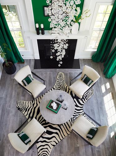 Emerald Gem Home - Grey Hunt Interiors Emerald Green And Black Living Room, Grey Black And White Living Room Ideas, Glam Rooms, Amazing Rooms, Favorite Aesthetic, Hunted Interior, Loft Area, Black And White Living Room, Maximalist Interior