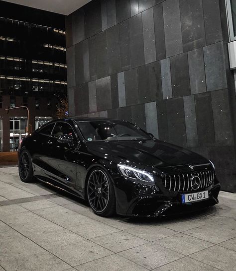 Gt 63s Amg, Mercedes Amg Gt 63 S, Car Tattoo Design, Amg S63, E36 Cabrio, Tmax Yamaha, Black Mercedes Benz, Car Tattoo, C 63 Amg