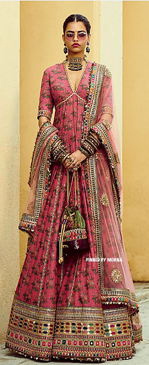 Sabyasachi Mukherjee : India. Couture, Sabyasachi Dresses, Indian Outfits Lehenga, Indian Bride Outfits, Anarkali Dress Pattern, Traditional Indian Dress, Traditional Indian Outfits, Indian Wedding Wear, Indian Bridal Dress