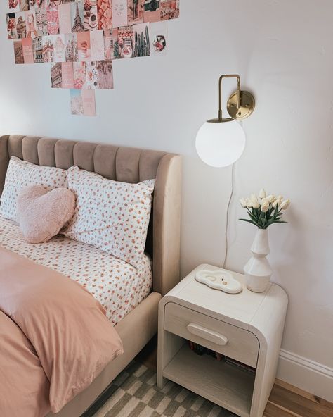 BEFORE 👉 AFTER of our daughters room makeover. She is growing up so fast and this new room she can grow into and feels more like her 🥹💓 Also taking out the carpet super helped the transformation. #bedroommakeover #bedroomrefresh @potterybarnteen #ltkhome @shop.ltk Amazon Favorites, Bedroom Refresh, Daughters Room, Office Essentials, Bathroom Essentials, New Room, Bedroom Makeover, Room Makeover, Growing Up