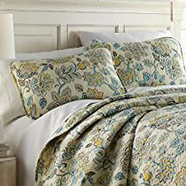 Check this out! Paisley Bedding, Oversized Quilt, Floral Bedding Sets, Top Of Bed, Microfiber Bedding, Blue Sheets, Fine Living, Floral Bedding, King Bedding Sets