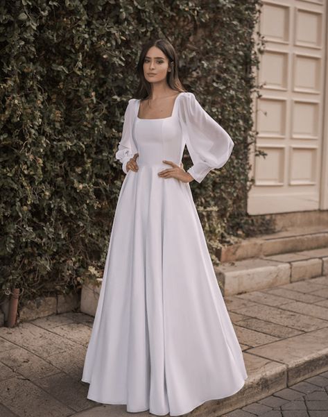 A Line Maxi Dress, White Wedding Gowns, Minimalist Wedding Dresses, Dream Wedding Ideas Dresses, Long Sleeve Gown, Sleeve Wedding Dress, Etsy Wedding Dress, Classic Wedding Dress, Modieuze Outfits